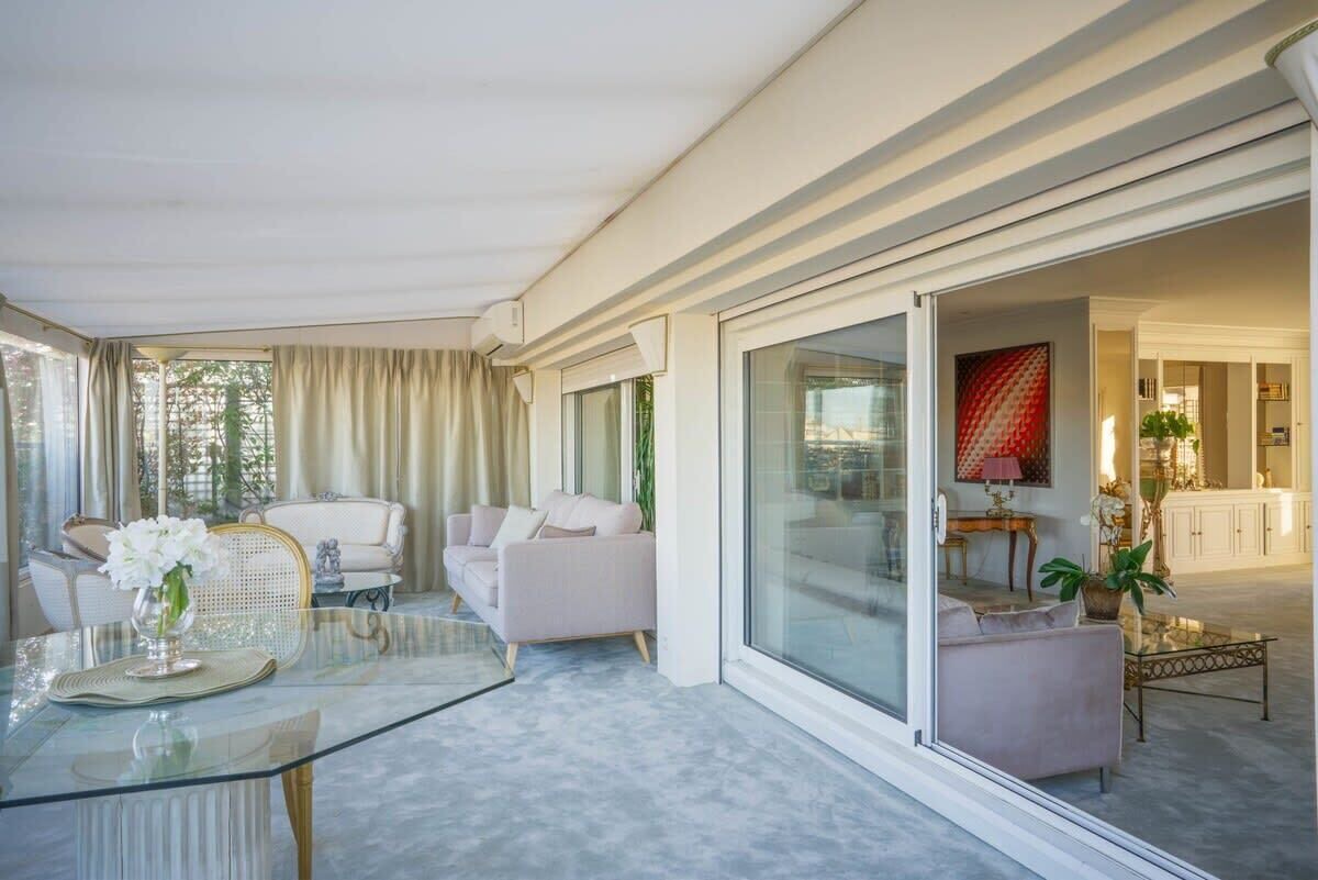 Paris Penthouse: Terraces with Eiffel & Arc Views 1
