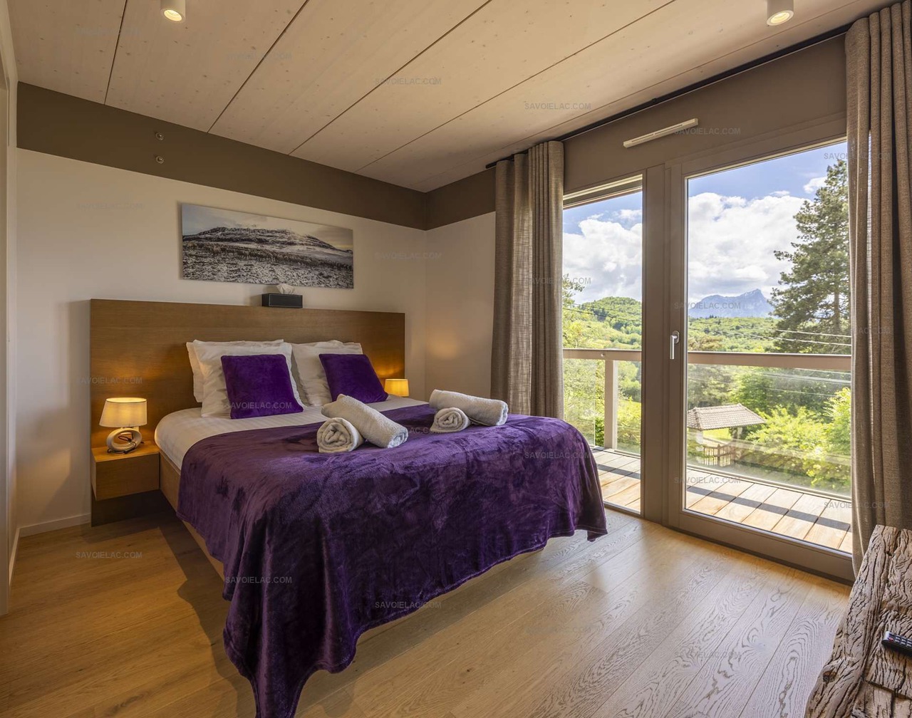 Exquisite UBAC Apartment with Swimming Pool, Offering Breathtaking Views of the Lake and Mountains" 1