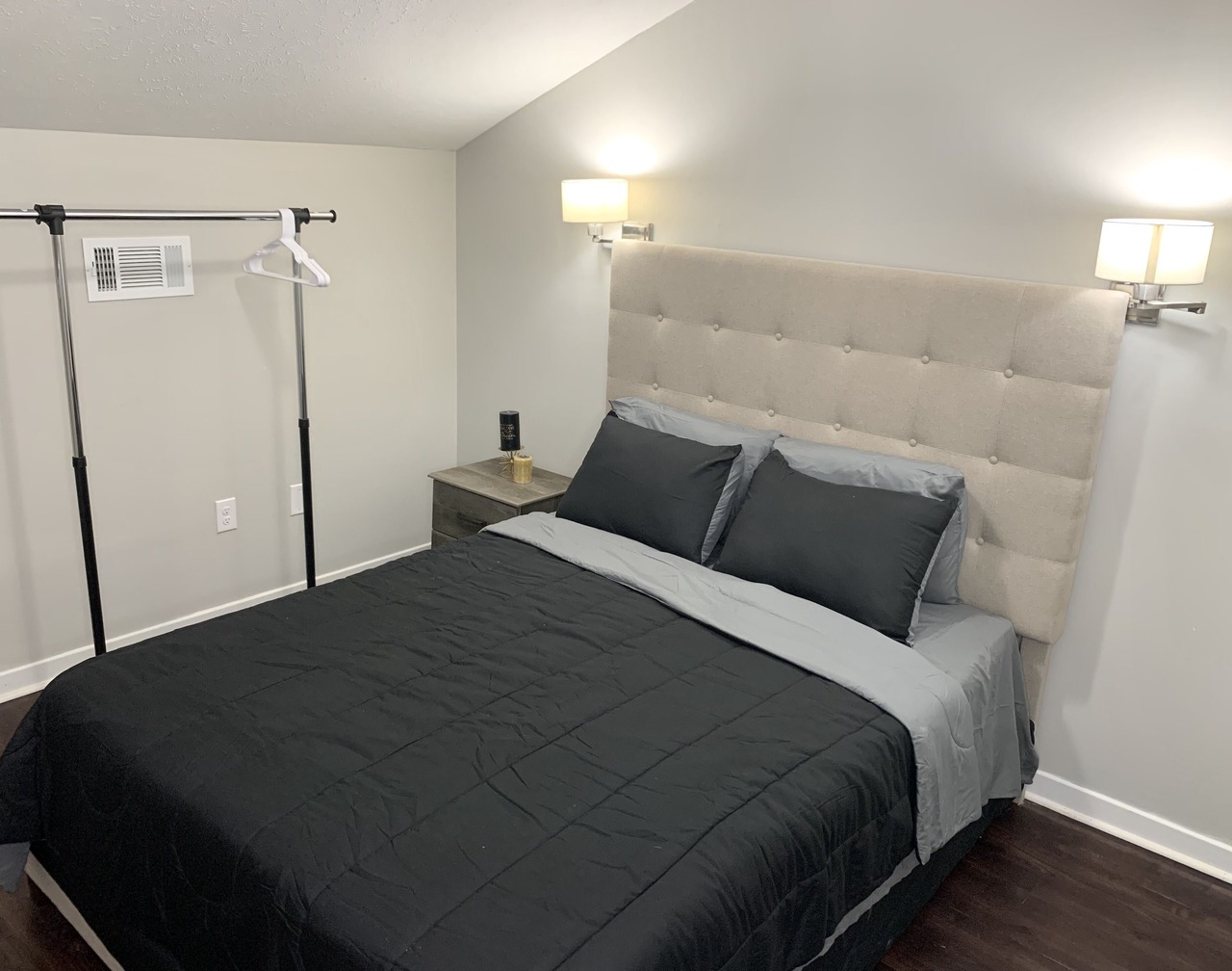 🏡 Cozy Condo Sleep 6! Close to Shopping & Downtown 1