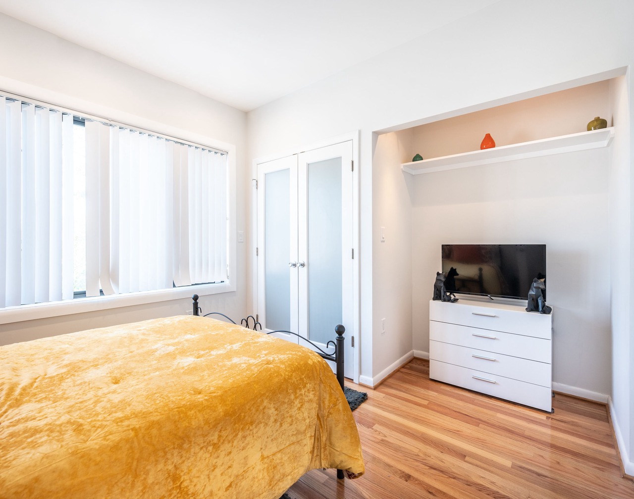 Gorgeous Modern Serviced Apartment 1