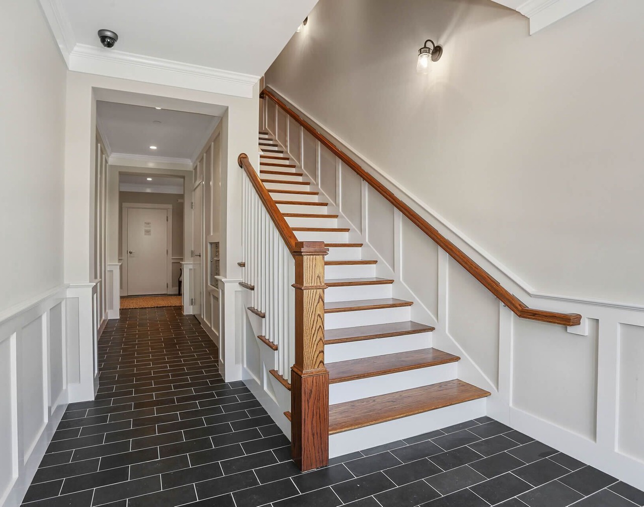 Luxury Downtown Harwich Port Condo Retreat 1