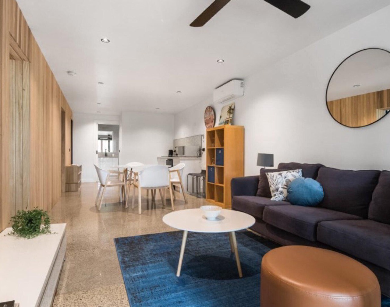 Chic Beach Studio - This chic two bedroom studio apartment nestled between the front and back beachs 1