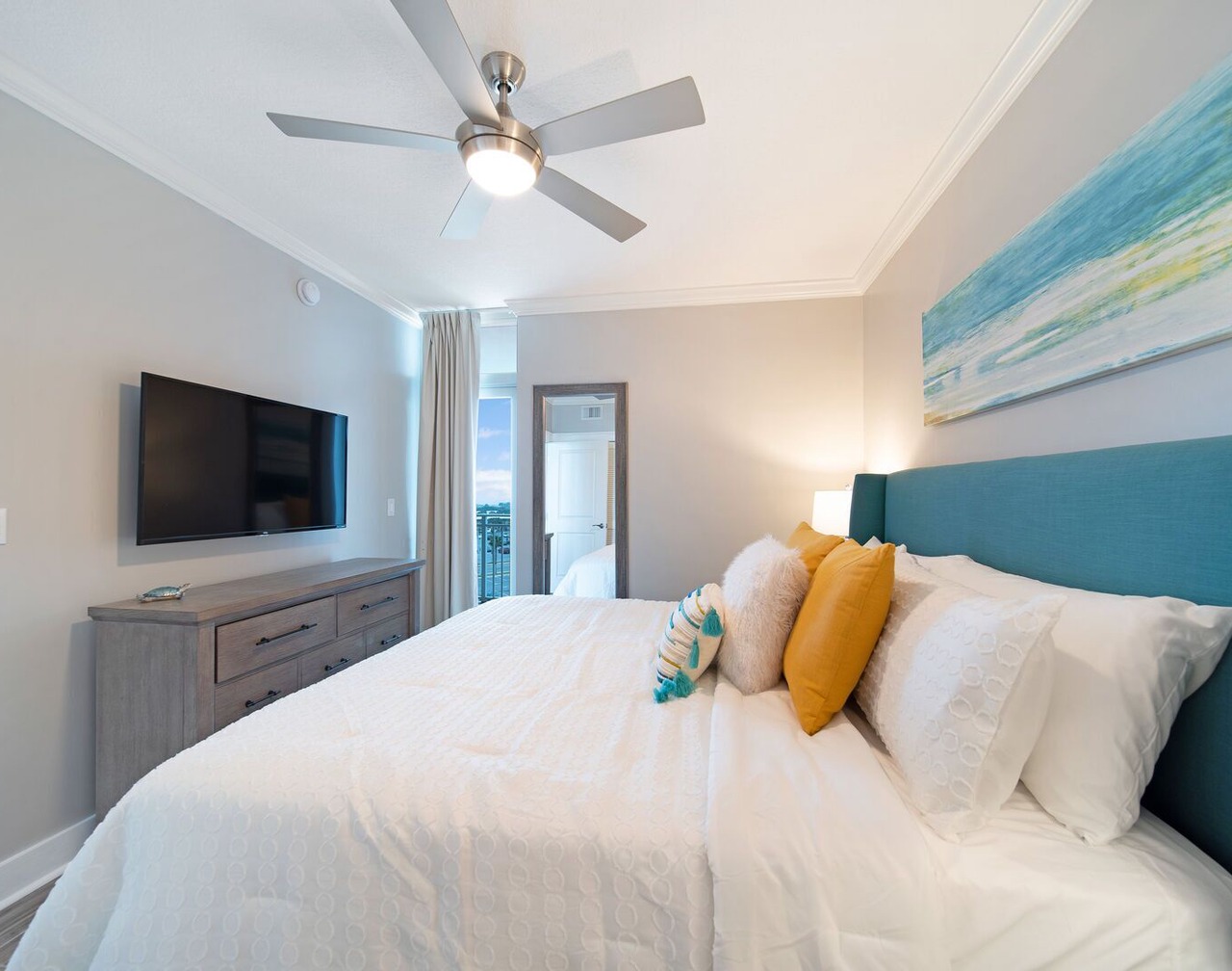 Waterscape A625 ~ Top Floor 2BR ~ Partial Gulf View ~ Beach Service 1