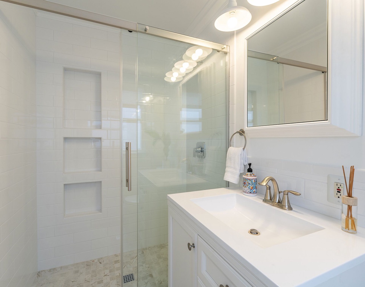 Breathtaking Oceanfront Accomm.: "Best in Class" Recipient for Vacation Rentals 1