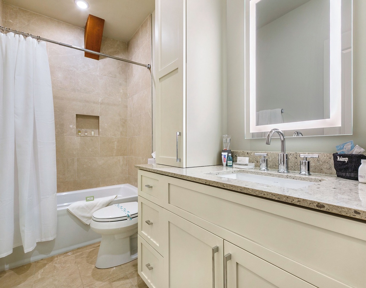 ⚜️THIS IS IT! Downtown Location & Luxury GLAM MEETS HISTORIC CHARMER LG Balcony City Views! 1