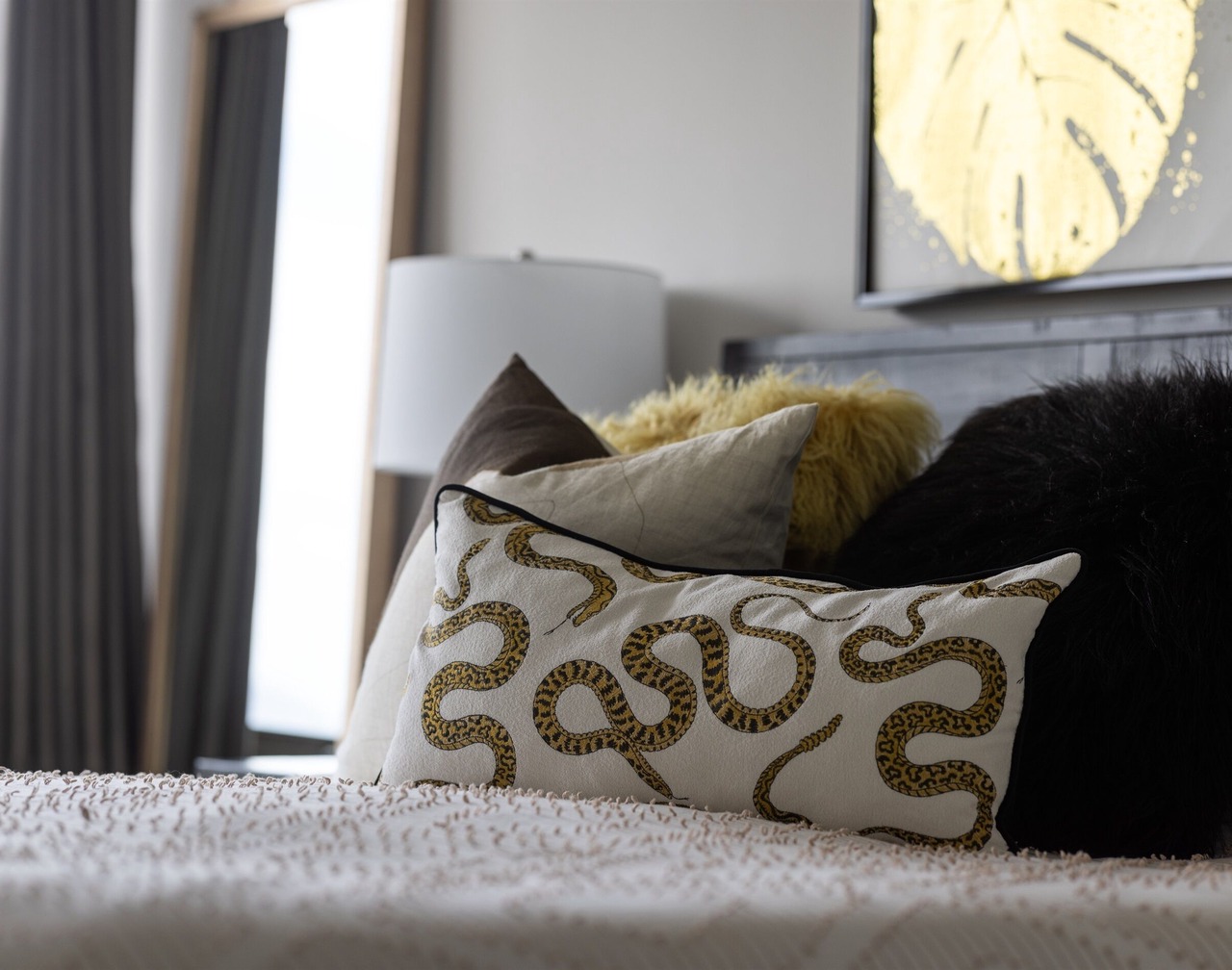 Modern, Chic Marina Retreat w/Gorgeous City Views | Office Space w/Wifi 1