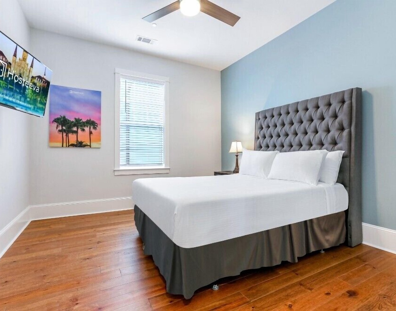 15% OFF Monthly | 10% OFF Weekly- Chic Urban Retreat w Pool Steps to St. Charles Ave and 1