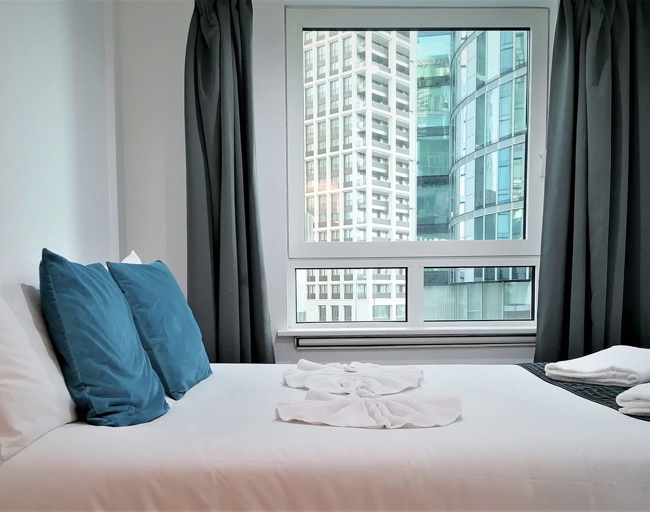 Still Life Vauxhall Deluxe Two Bedroom Apartment 1