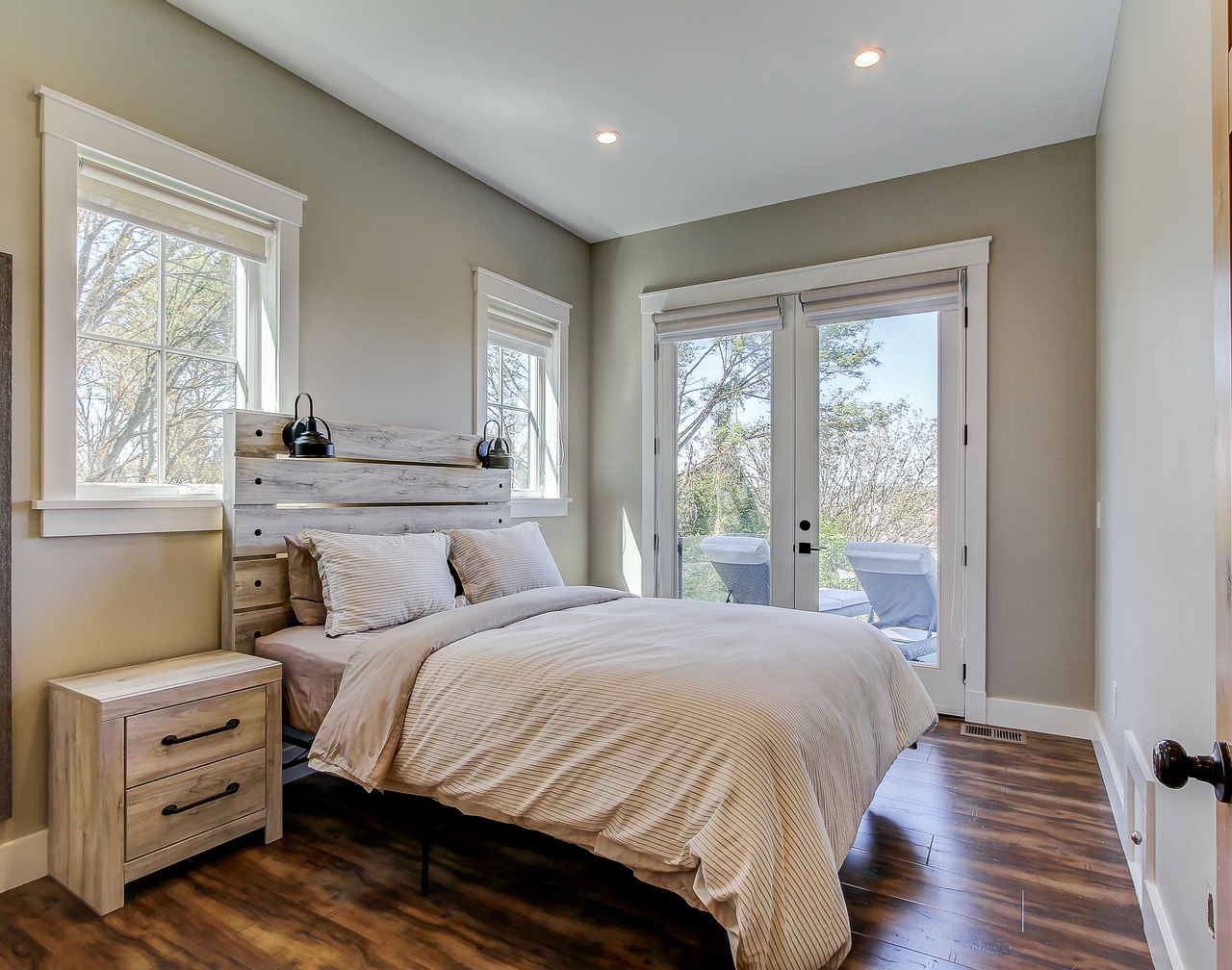 Stylish Seattle Farmhouse + Bonus suite and breathtaking views 1