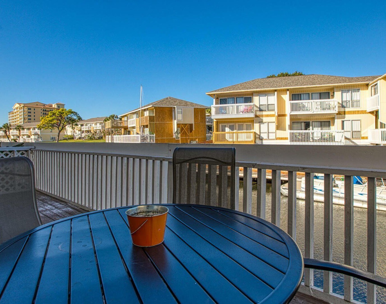 Free Beach Service Canal Views! Pet Friendly! Sandpiper Cove 4103! 1