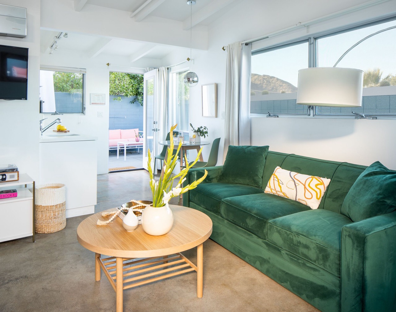 Communal Pool + Hot Tub | Dining + Spas + Joshua Tree | The Wesley by AvantStay 1