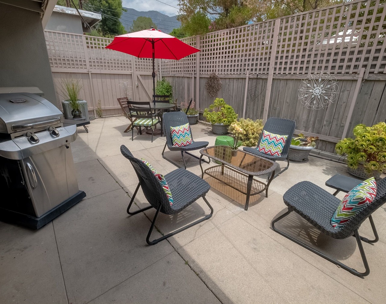 Mountain view condo unit in Angeles Forest Foothills – Near Old Town Pasadena 1