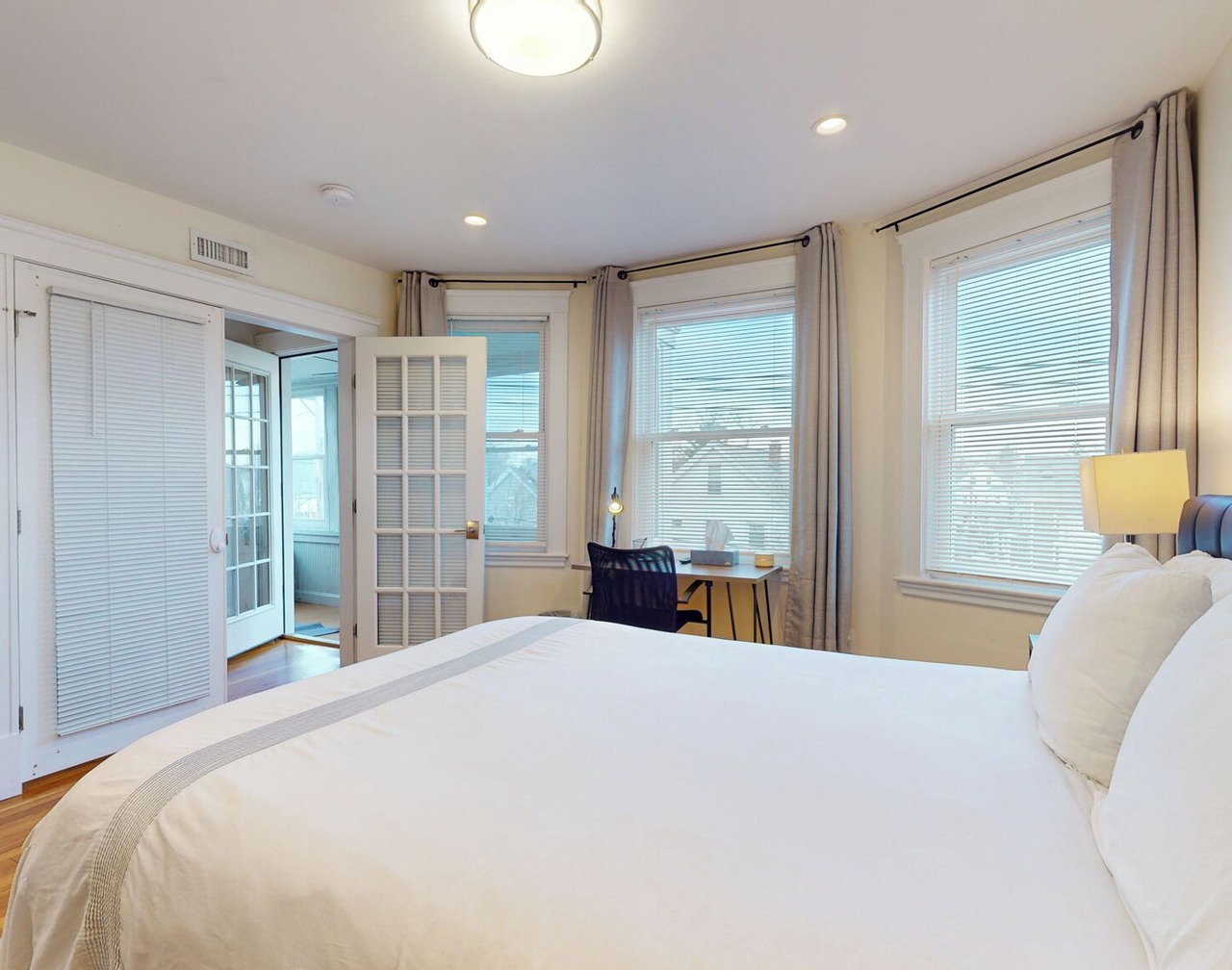 Spacious 5BR w/AC, Near Harvard & Davis Sq 1