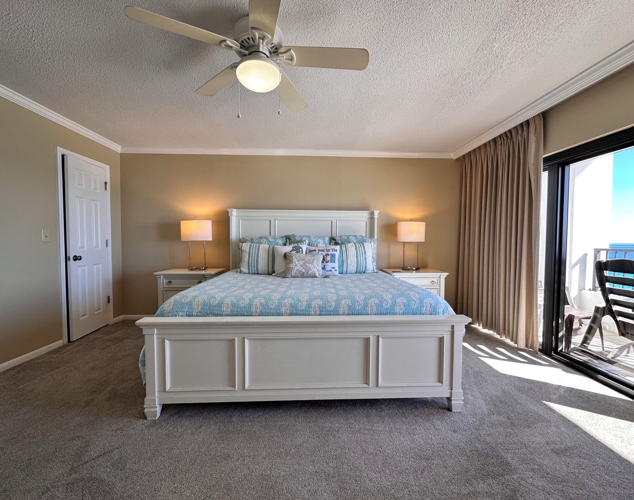 "Breakers East 1006" Gulf Front 2BR/2BA~Beach setup included 1