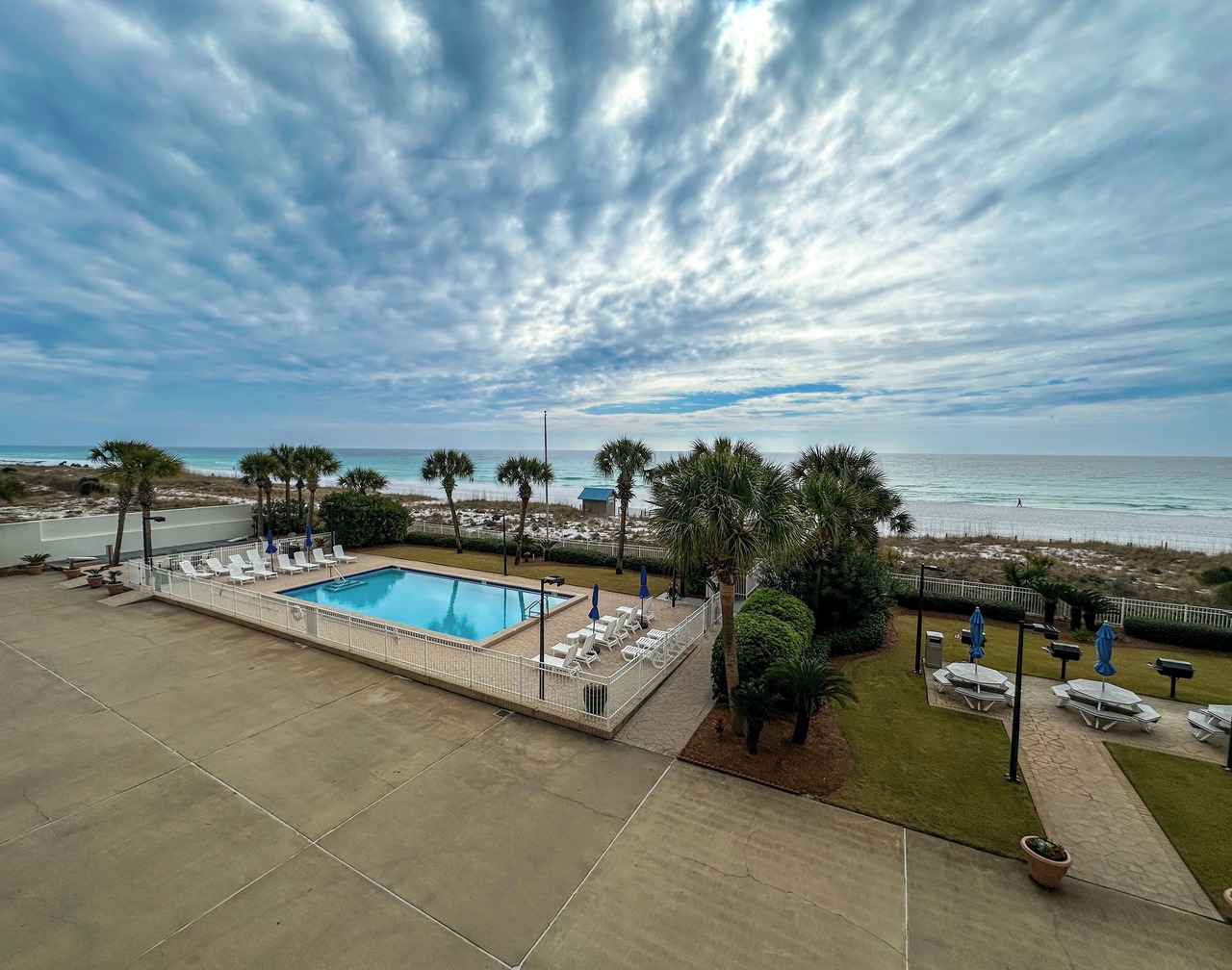"Breakers East 205"~Spacious 2BR/2BA Gulf Front Condo Beach setup included 1