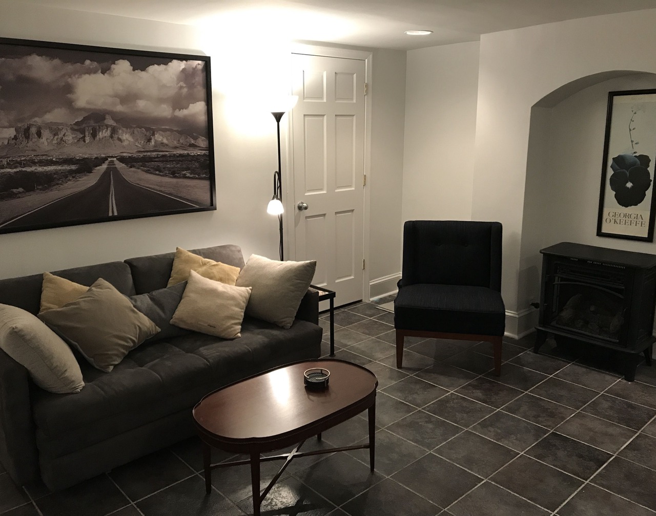 Private Apt. in Historic Home: Walk to Monuments, Museums & Convention Center. 1