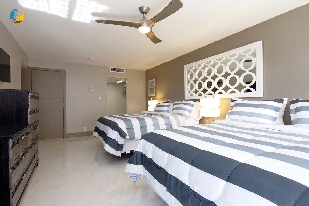 Family Friendly Modern Beachfront Apartment - 519 1