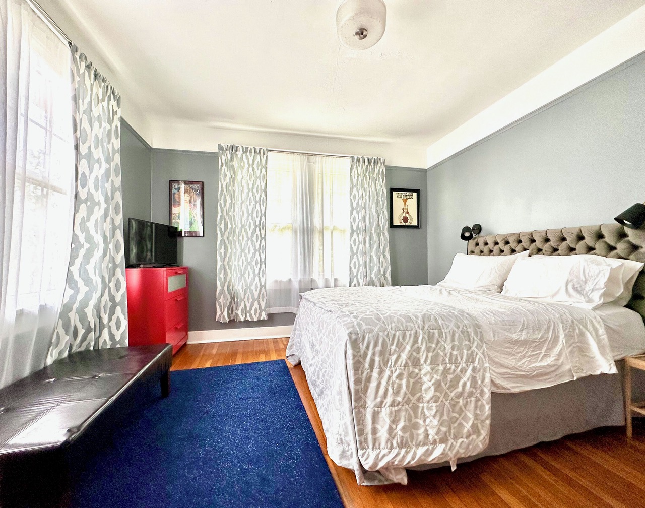 Mid City 2 BR in Beautiful Arts and Crafts House 1