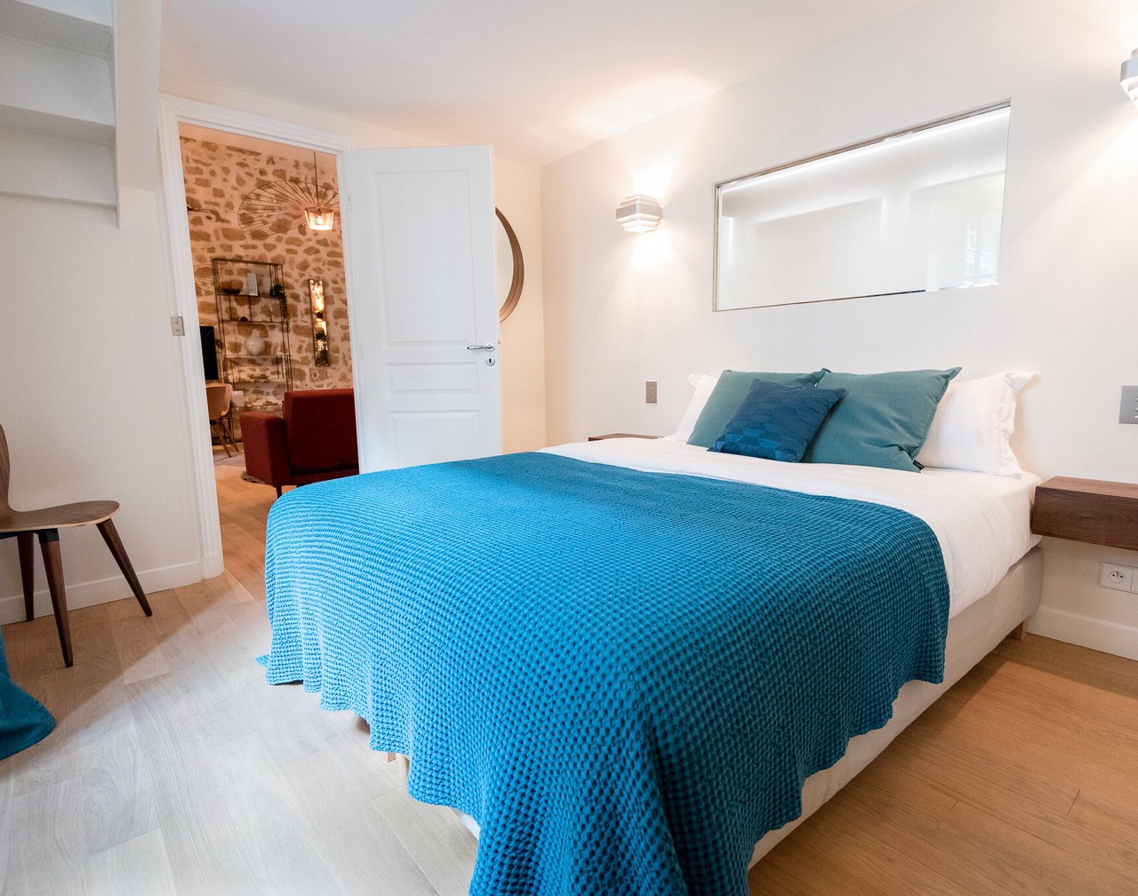 MARAIS, DUPLEX, STONE WALLS, 2 BATHROOMS 30–60 days ahead? Private offer. OL-VAs 1