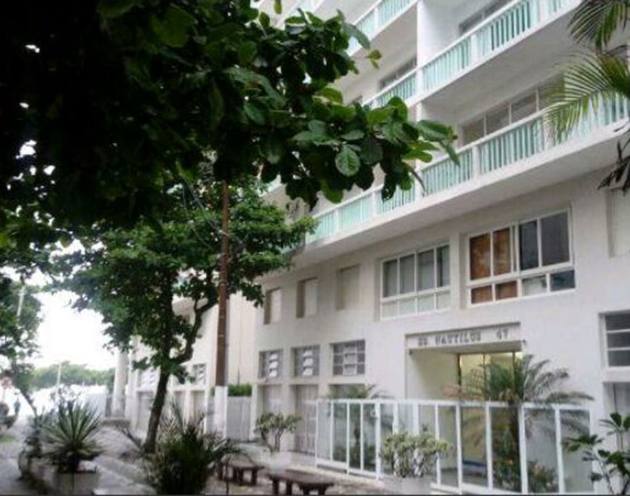 Wonder at the sea gate! Comfort for up to 6 people (Pitangueiras) Guarujá 1