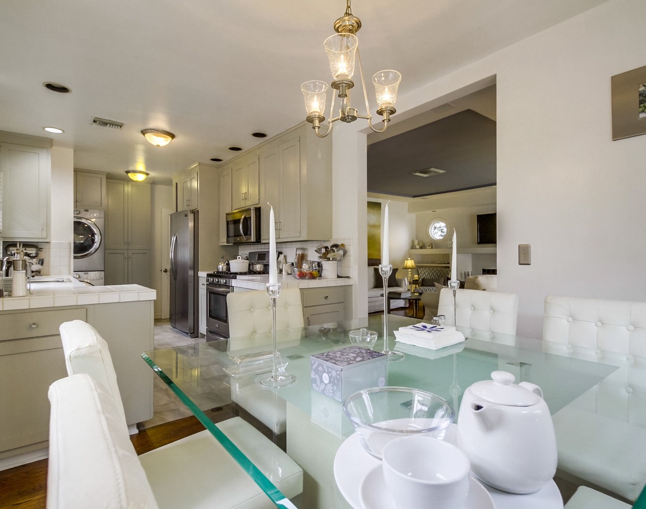 A Touch of Cape Cod in West Hollywood 1