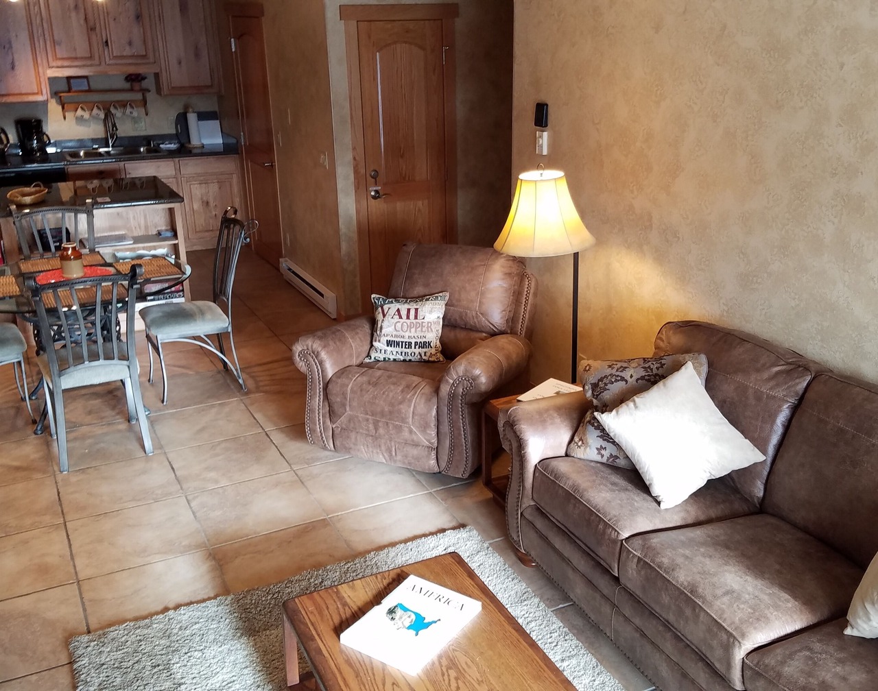 Tyra - True Ski In Ski Out, 732 sq ft with Spectacular Views. Stroll to town. 1