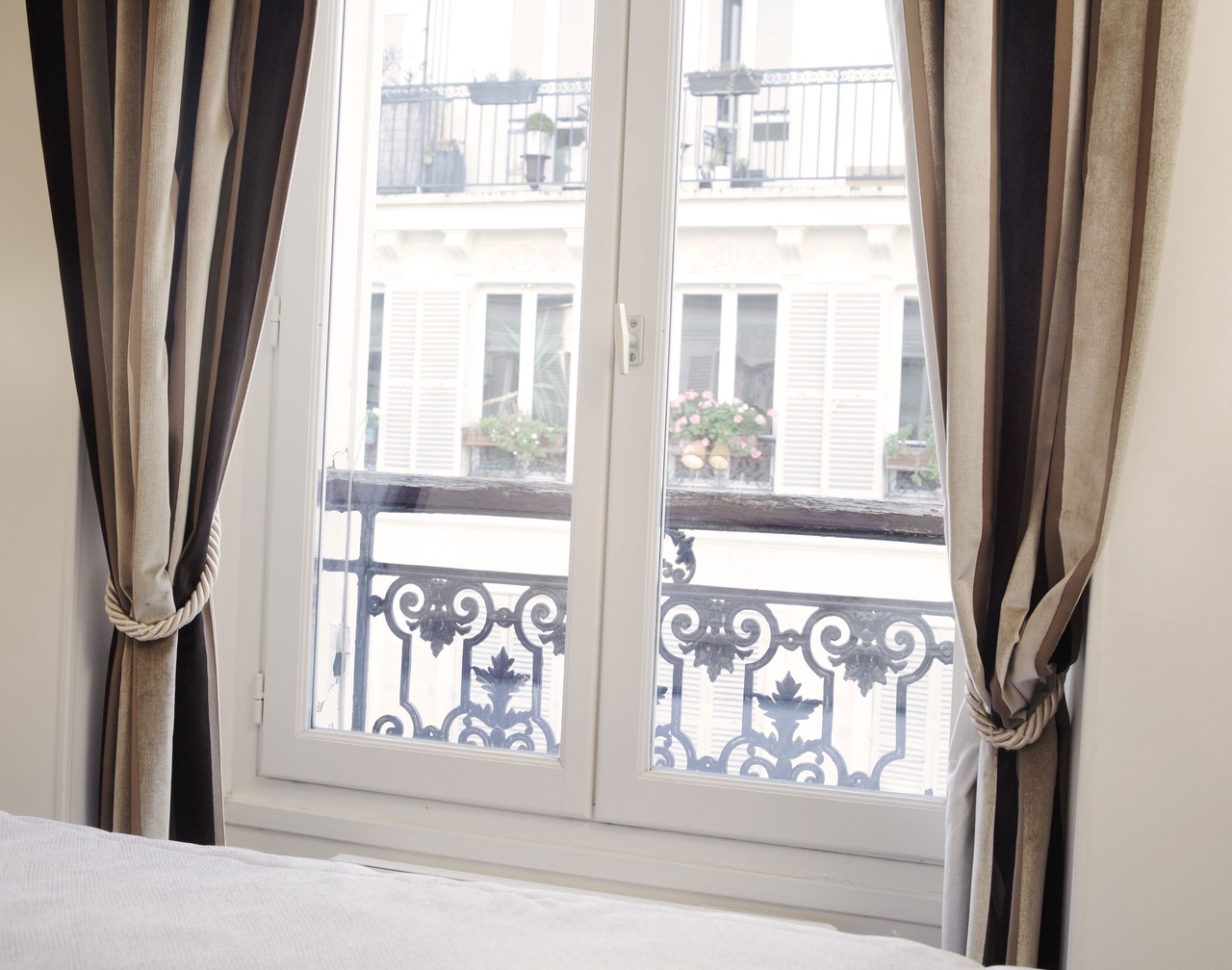 Prestigious Elegance Marais Apartment, AIR CONDITIONING, 1