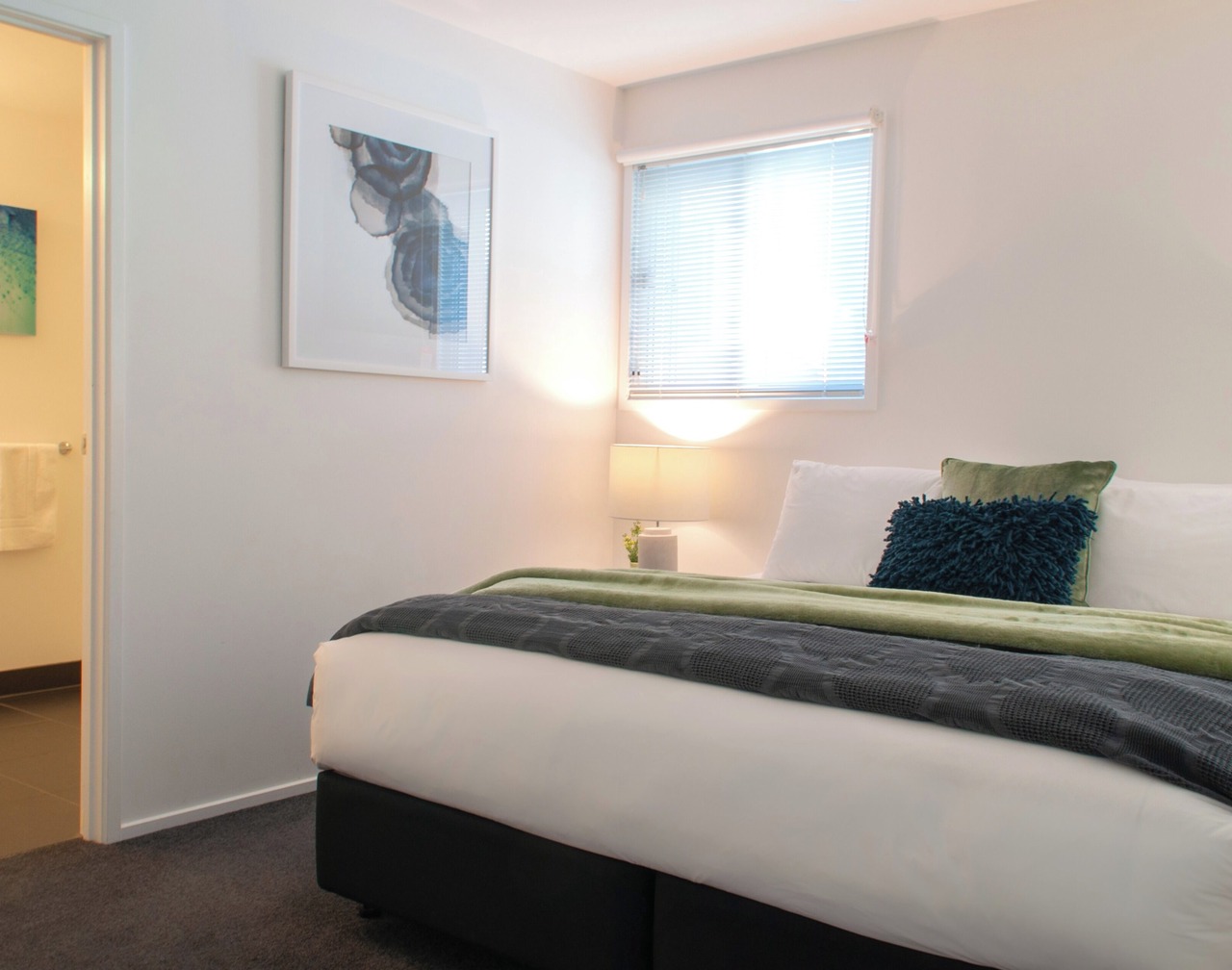 Hobart City Escape: Your perfect CBD base to unwind and explore Hobart! 1