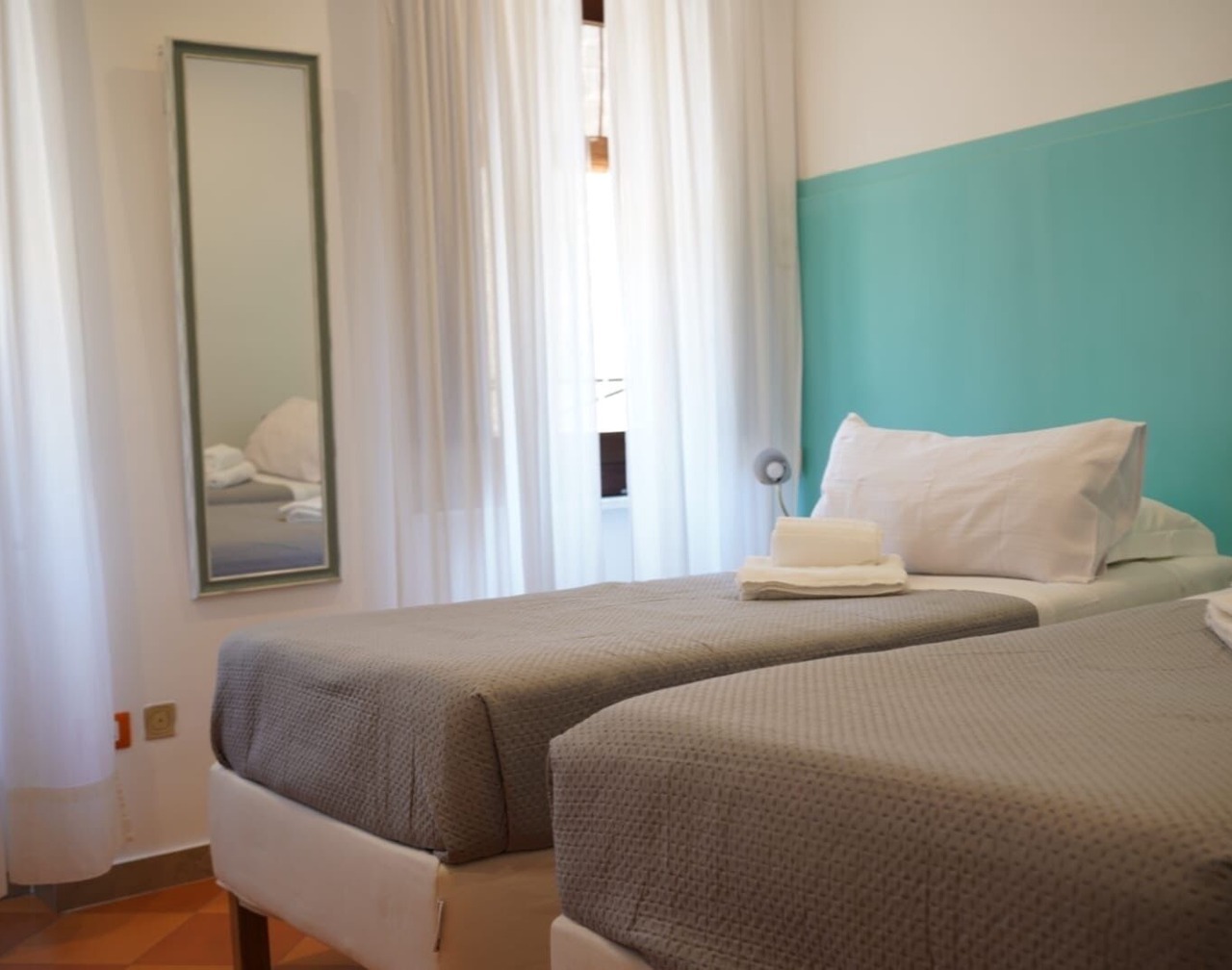 A modern and confortable three bedroom apartment in Sorrento close to the beach 1