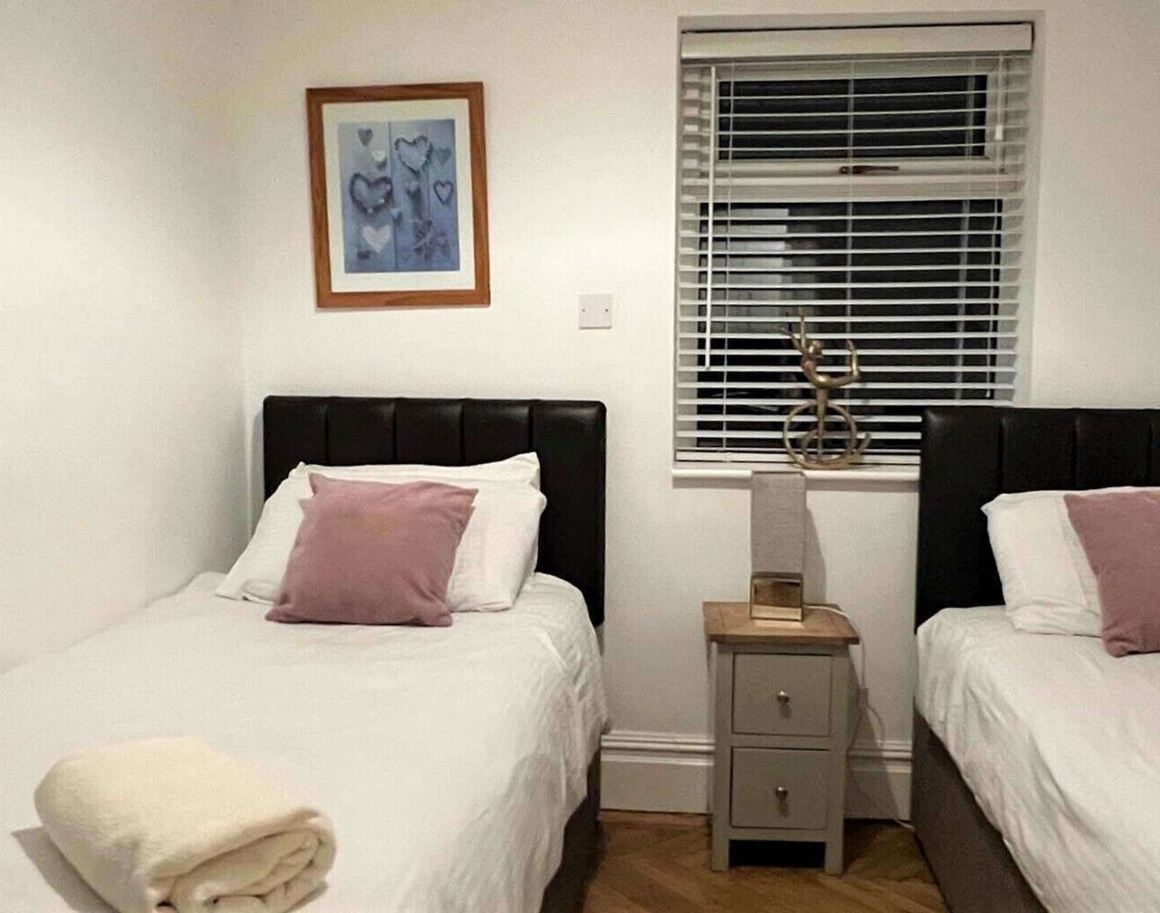 Four bedroom garden apartment perfect for families visiting London 1