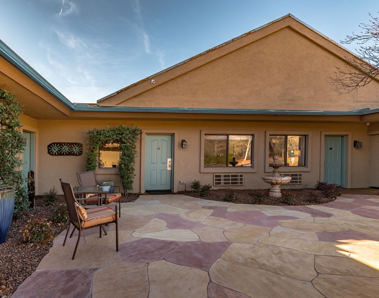 Arizona Sun Suite #107 @ Sedona Uptown Suites 1