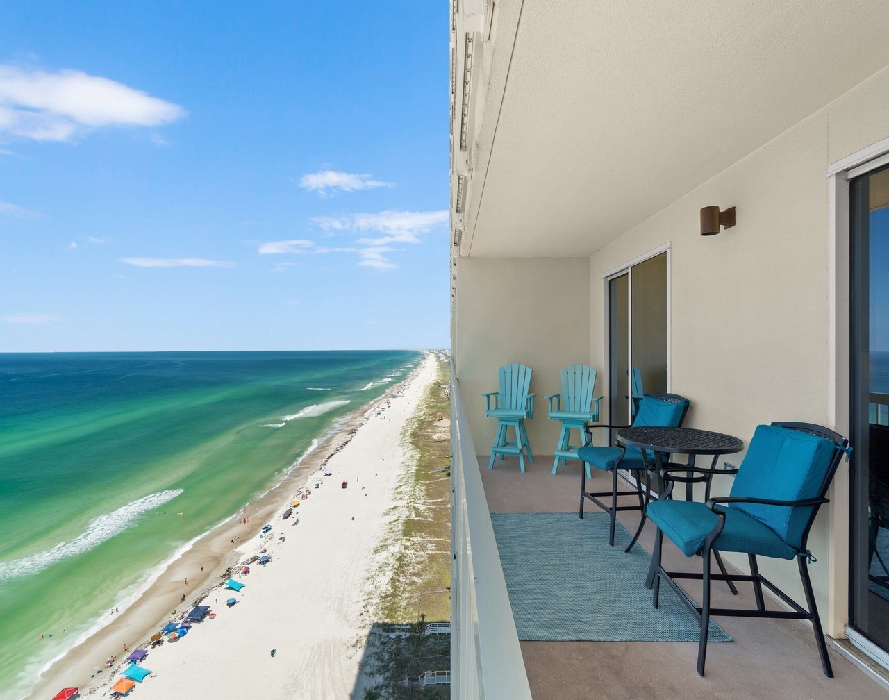 GULF FRONT *Renovated* 3 BR (2 King Suites) + Beach Chair Svc. Owner Managed! 1