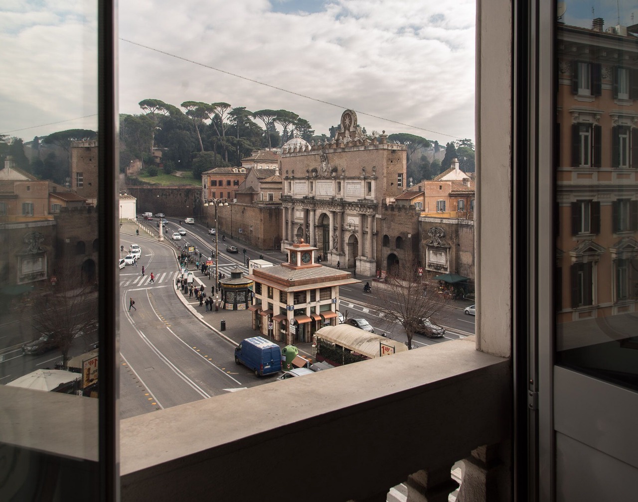 CHARMING APARTMENT PIAZZA DEL POPOLO, 240 m2, 4 bedrooms, 9 sleeps, 2.5 bathr, 1