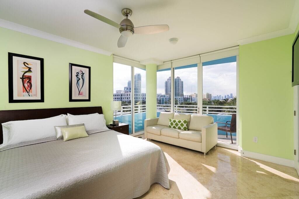 Incredible Ocean Views! Luxury 2BD in Heart of South Beach & Steps to the Sand! 1