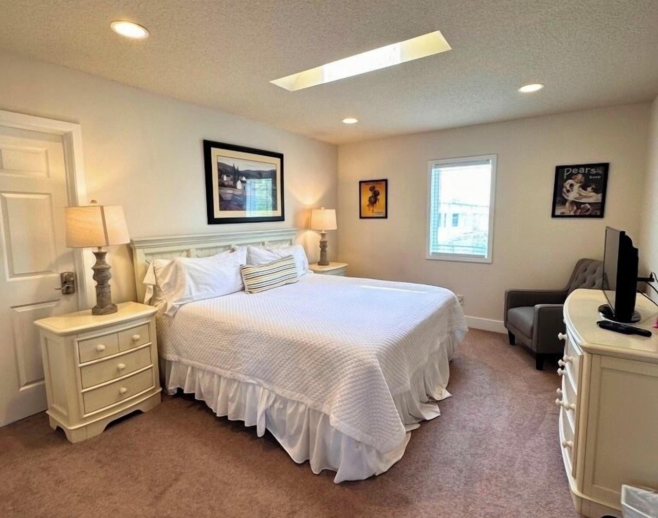 The Penthouse at High Tide - Best Views Right on the Beach - Great for Families! 1