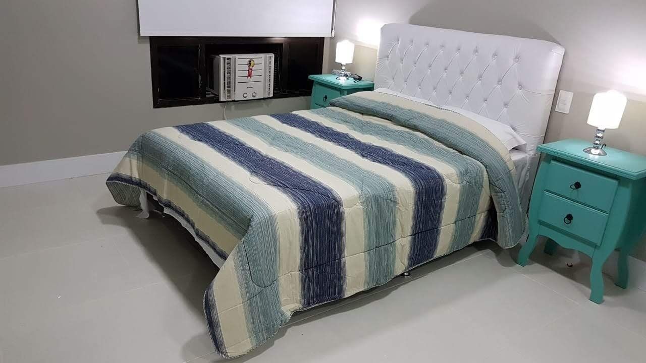 Apartment-hotel located just two blocks from Copacabana Beach and 10 km from the airport. 1