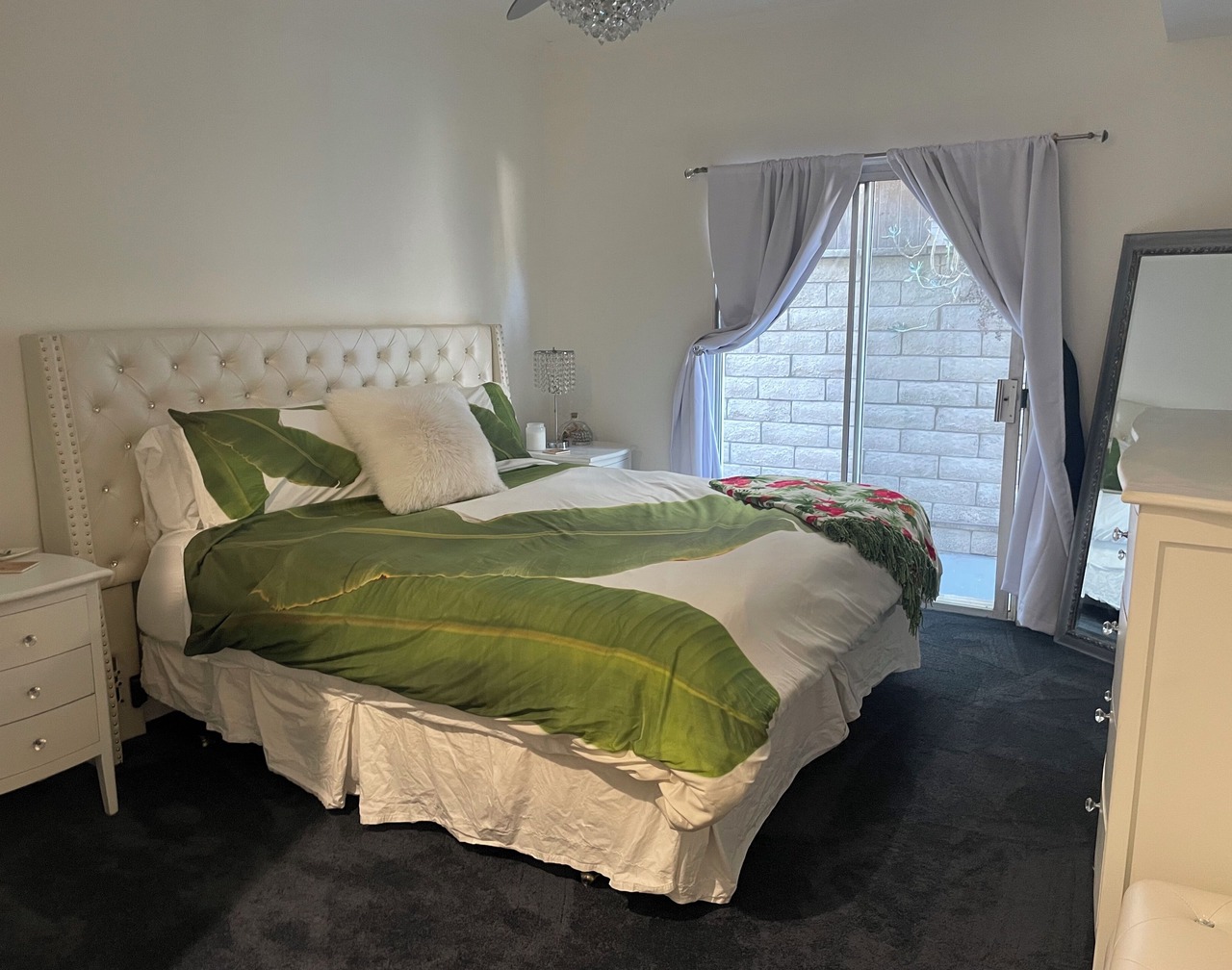 2 blocks 2 Beach Beautiful Condo with Pool 1
