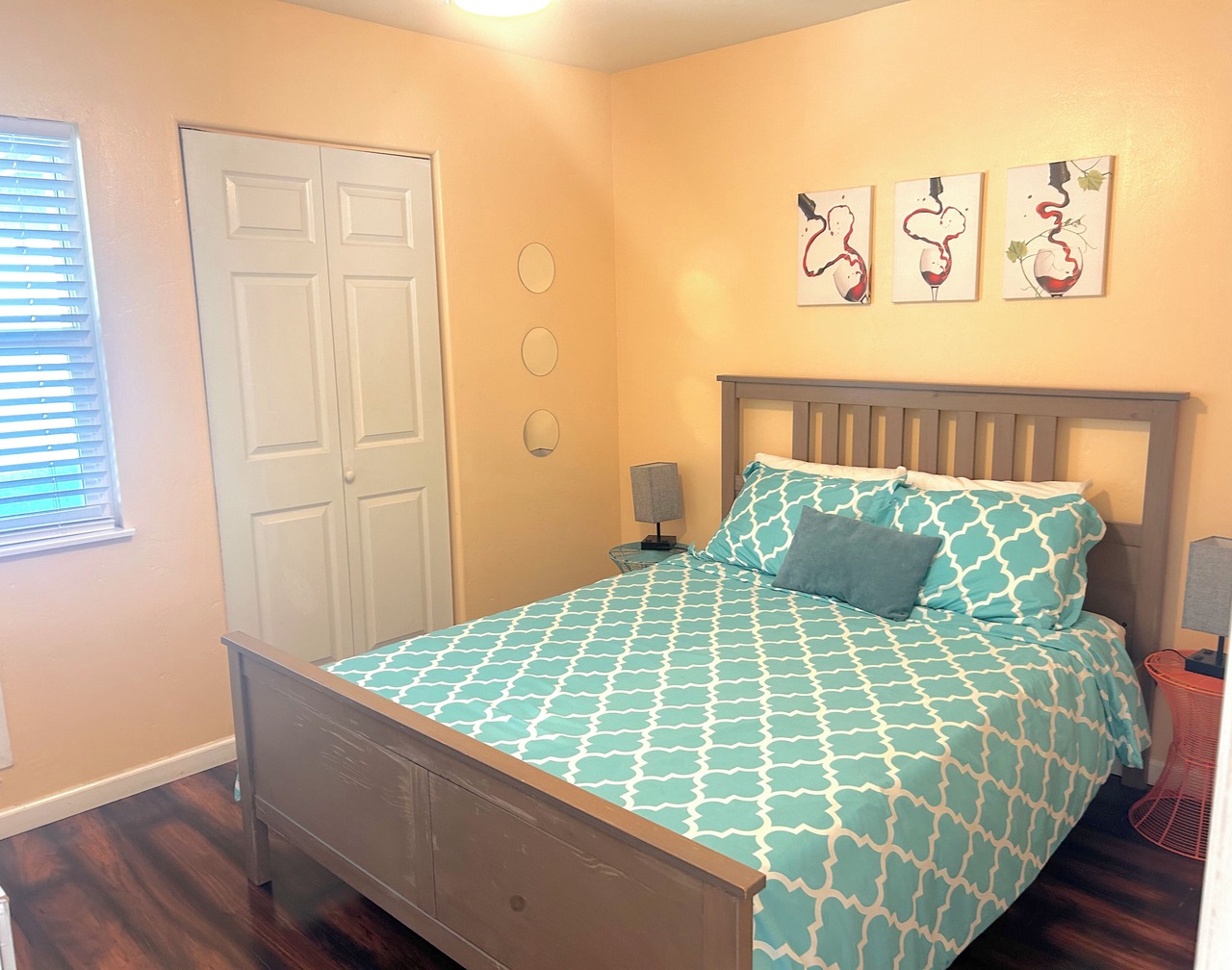 Casa California-Spacious - 3 Bdr/Backyard Firepit/Playground/Gaslamp/Zoo/Beach 1
