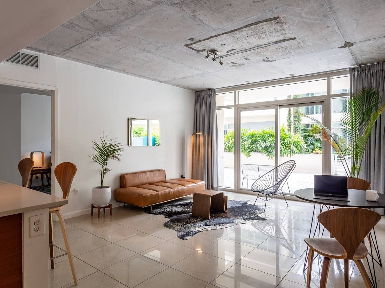 Miami Midtown Luxury Apartment with Parking 1