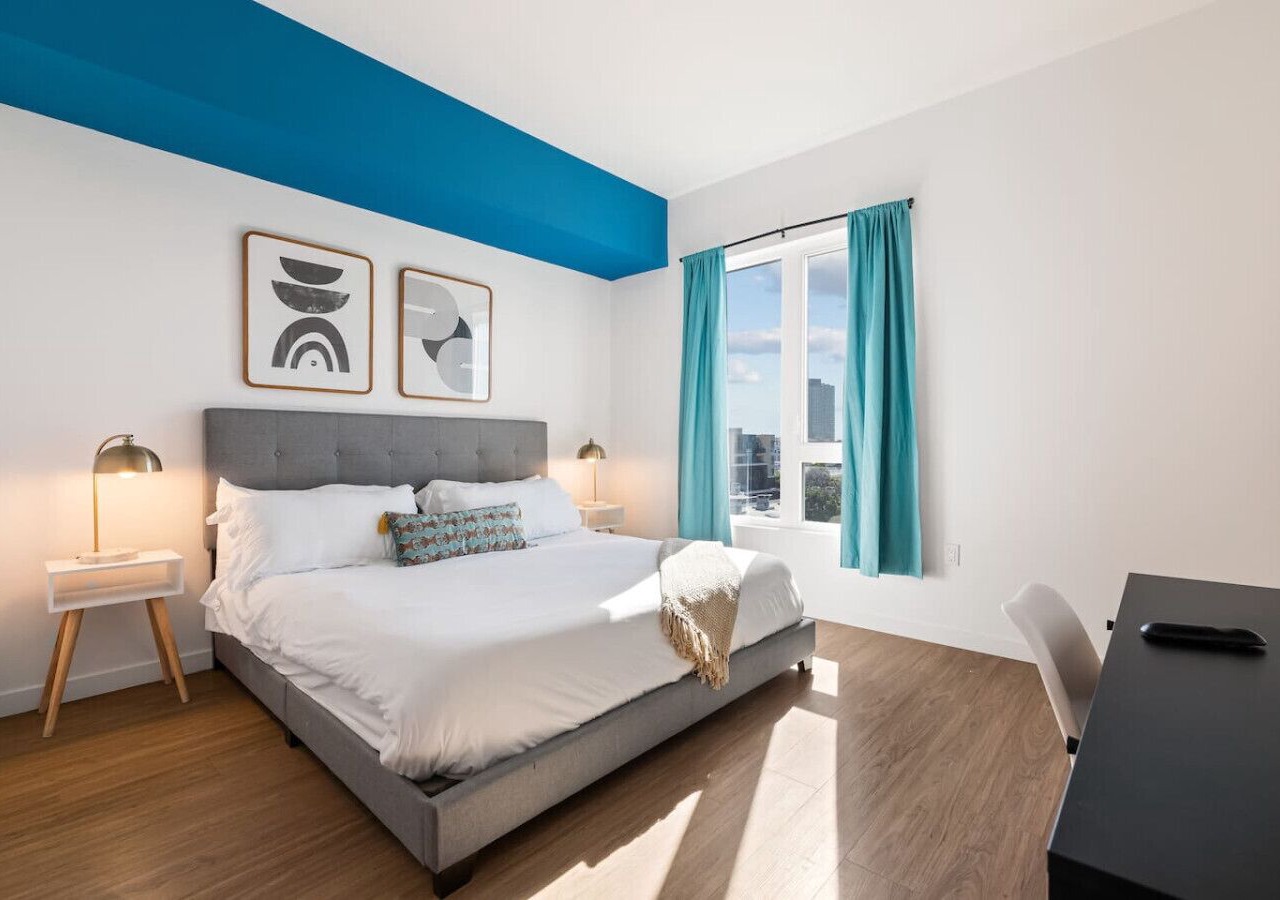 Chic & Cozy, Walk to little Tokyo, Free Parking, Gym and Rooftop Views 1