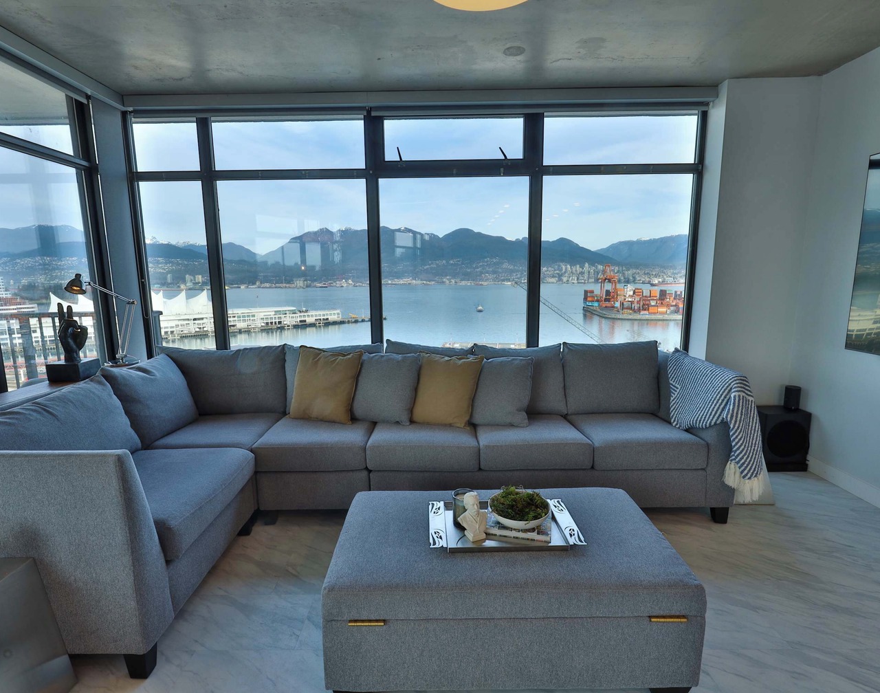 The Cordovan | Glass-Wrapped Skyline Views 1