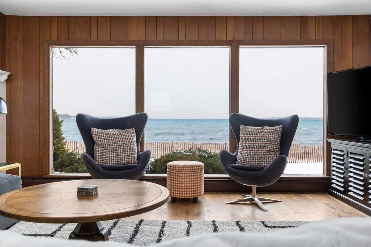 Sandy Beachfront House on Grand Traverse Bay 1