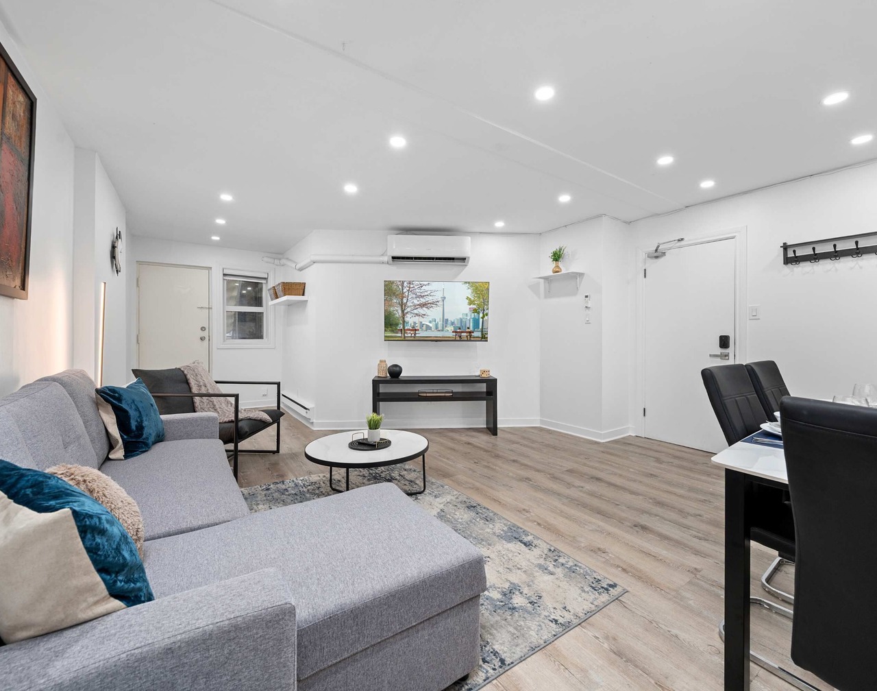 Downtown Suite Near Little Italy & MAJOR INTERNATIONAL SPORTING EVENT 2026 1
