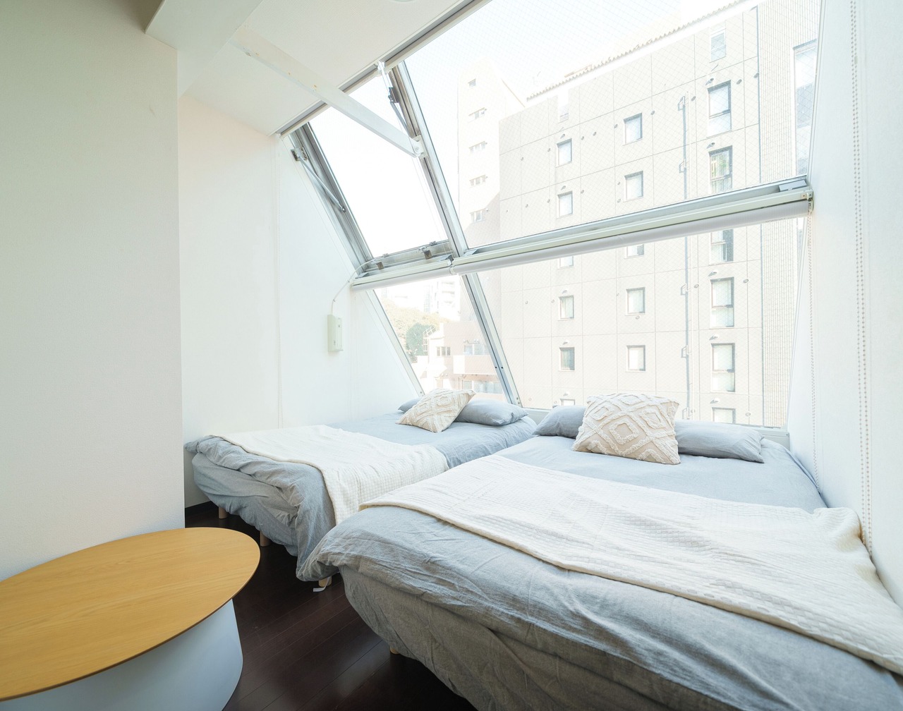 6 min to Roppongi St! Spacious 5BR apt, 12 beds,140㎡,sleeps up to 12 guests. 1