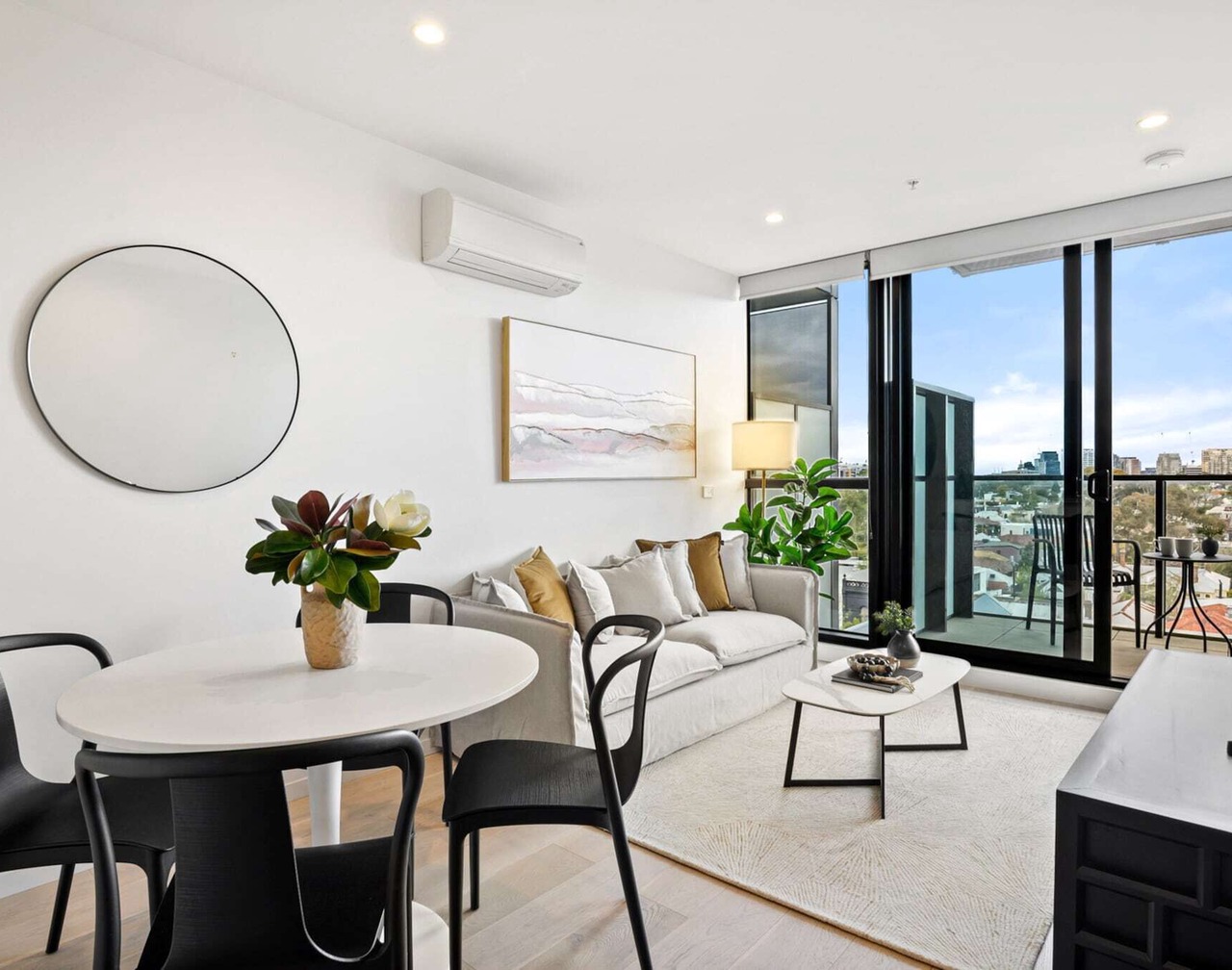 South Yarra Stay with Balcony Views 1