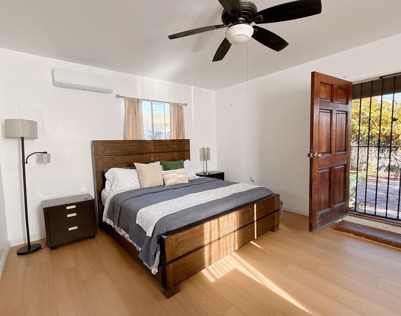 Cozy 1-bedroom cottage in a pleasant Duarte neighborhood 1