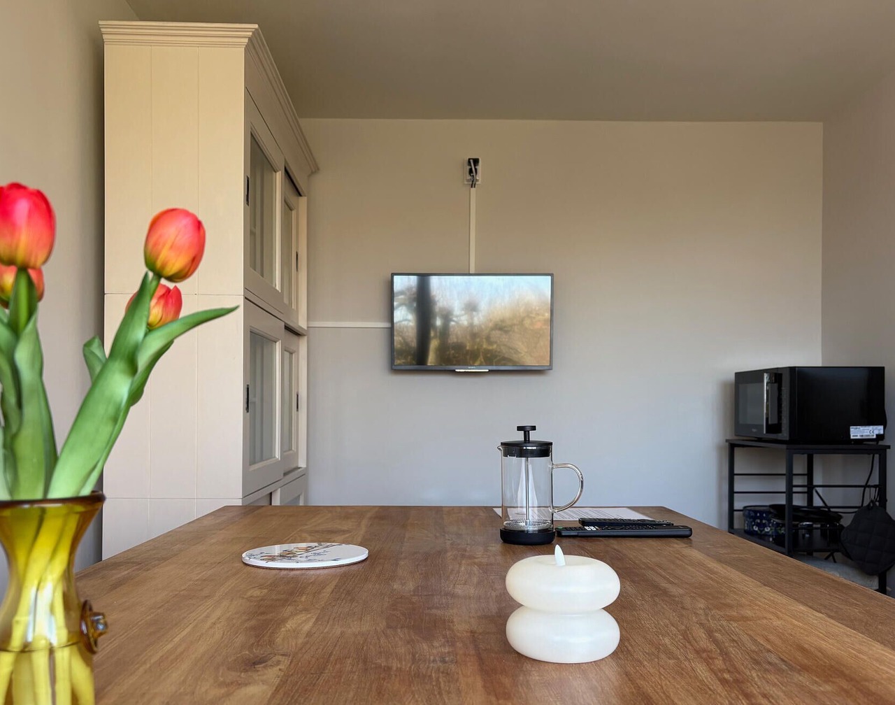 2 bedroom cozy apartment in Broek in Waterland 1