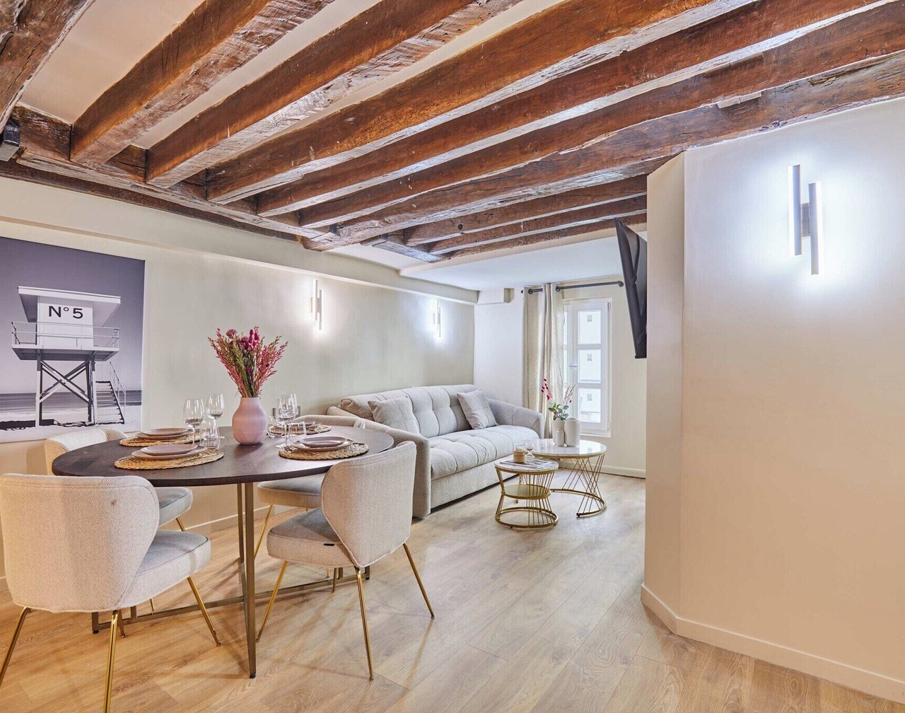 Amazing apartment in Center of Paris 1