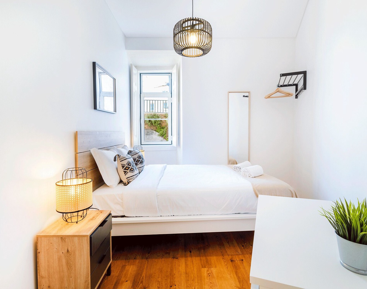 [NEW] Large Bairro Alto 0D up to 18guests by Central Hill 1