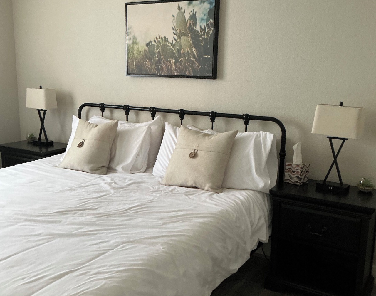 Be cool @ the pool! Quiet & private but near local attractions and conveniences! 1